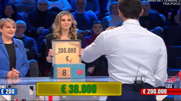 Affari Tuoi, insulti a Simona dopo la puntata: "Presuntuosa, ipocrita"