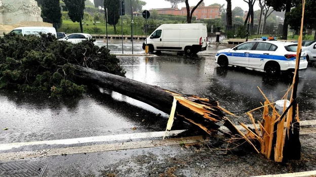 Italia, nuovo ciclone sta per abbattersi sul paese: le zone interessate