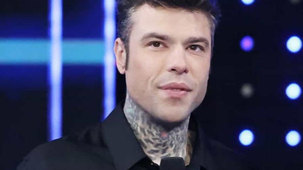 Fedez rompe il silenzio e attacca Corona e Chiara dopo i tradimenti dell’influencer