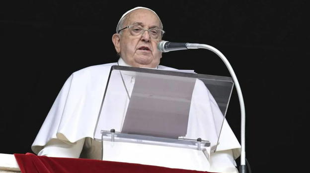 Papa Francesco sta male, il virus che l’ha colpito