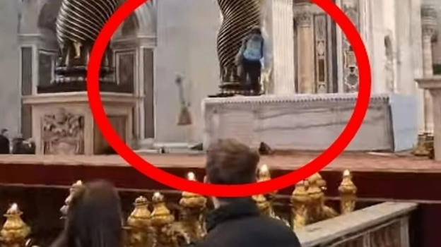 Danneggia la Basilica di San Pietro: ecco chi è