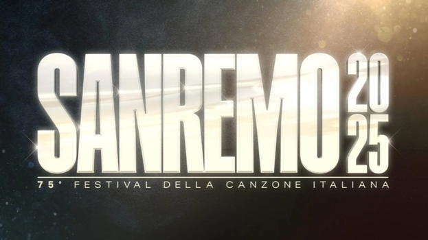 Cade dalle scale a poche ore da Sanremo: l’annuncio sui social