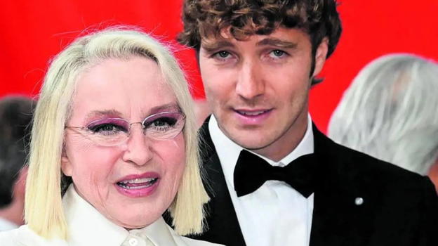 Paolo Ciavarro, il figlio di Eleonora Giorgi: "Mamma continua a darmi la forza.."