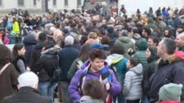 Papa Francesco, il mondo intero prega per lui