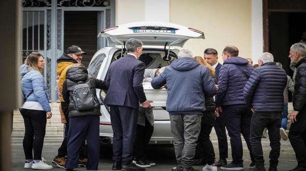 Giulia, bimba sbranata dal pitbull: il papà ha chiesto di…