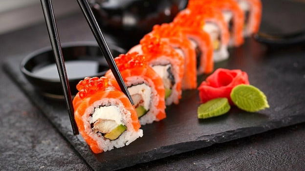 Italia, pronto soccorso preso d’assalto: almeno 60 intossicati dopo la serata al sushi