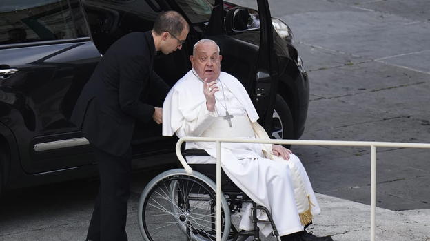 Papa Francesco, è arrivata la sorella all’ospedale Gemelli