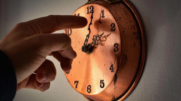 Ora legale 2025, ecco quando spostare le lancette e tutte le conseguenze