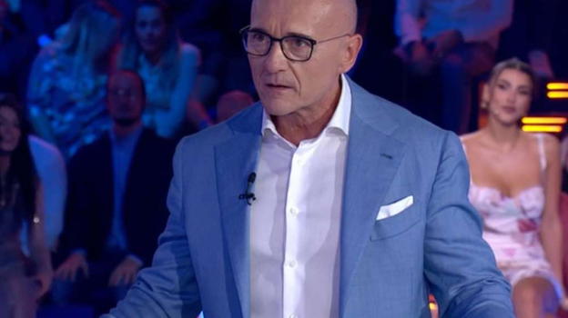 "Voi siete eliminati" Grande Fratello, l’annuncio a tarda notte
