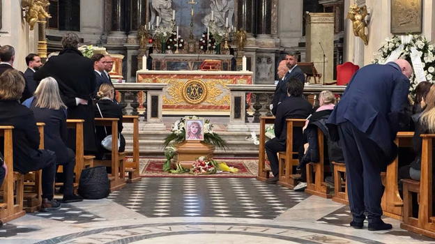 Funerali Eleonora Giorgi, il gesto di Massimo Ghini
