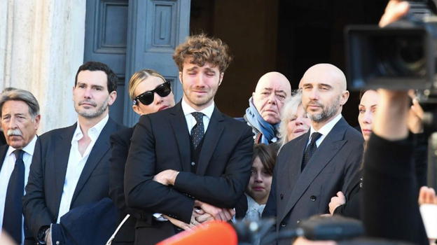 Funerali Eleonora Giorgi, sorpresa tra i vip presenti: chi c’era in prima fila
