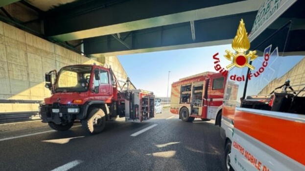 Italia, autobus con 44 bambini si è appena schiantato con un Tir