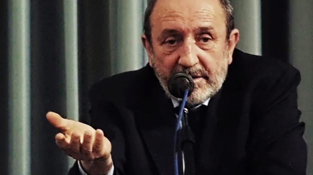"La scuola è diventata una clinica psichiatrica". L’affondo di Umberto Galimberti