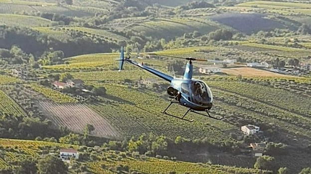 Rapina da Film, ladri rubano un elicottero e fuggono