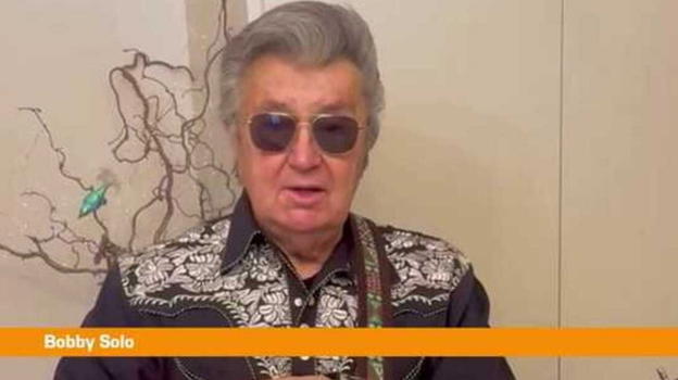 Bobby Solo, l’annuncio dopo il malore sul palco