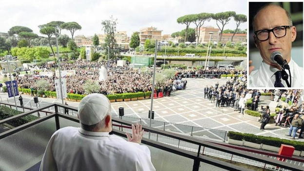 Sergio Alfieri, il medico di Papa Francesco: "Tutti piangevano, chi gli ha salvato la vita"