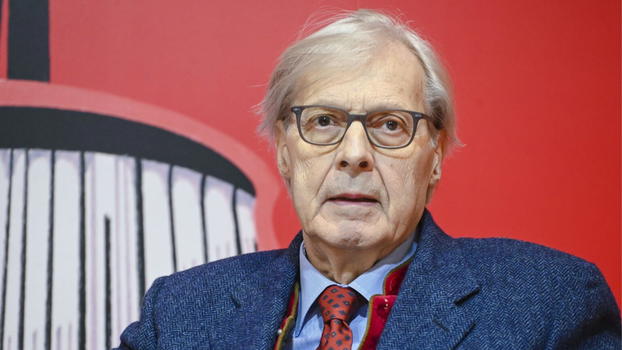 Vittorio Sgarbi non ce la fa più: la drastica decisione