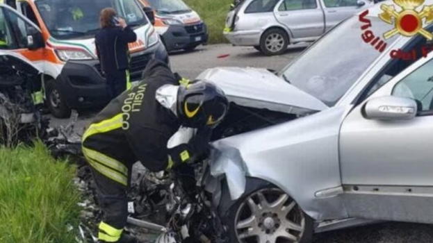 Bimba di 7 anni muore in un brutto sinistro, le ultime parole alla mamma: ”Qui è tutto..