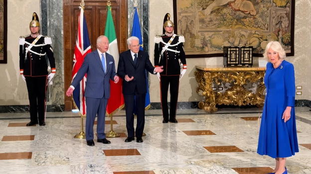 Carlo e Camilla in Italia, che gaffe per la coppia Reale!