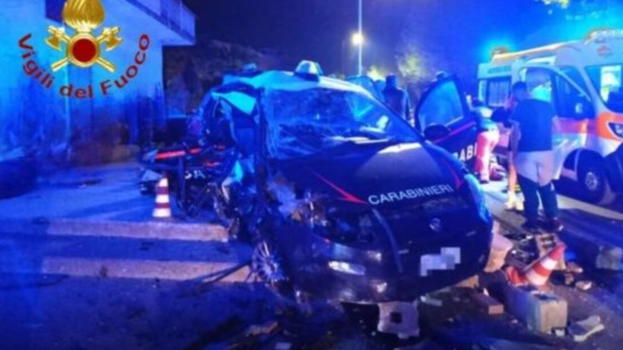 Brutto sinistro stradale, deceduti due carabinieri di 25 e 27 anni