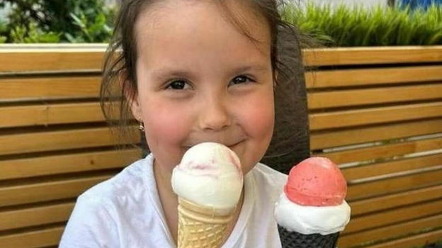 La piccola Emmka non ce l’ha fatta: non ci sono parole
