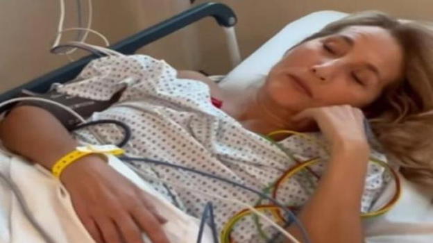 Paura per Jo Squillo, l’amatissima conduttrice ricoverata d’urgenza
