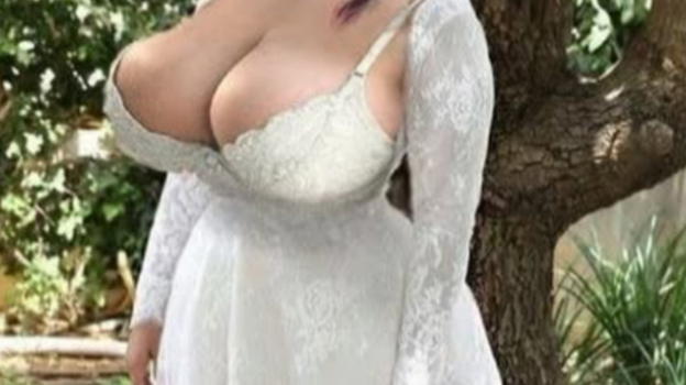 Si presenta così al matrimonio: il prete si rifiuta di fare la celebrazione