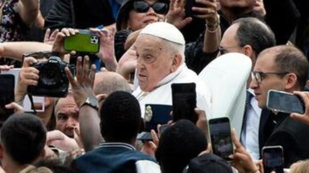Papa Francesco, il gesto da brividi prima di perdere la vita