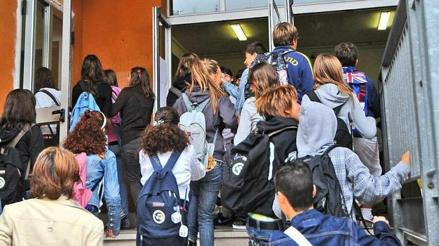 Funerali del Papa, arriva l’ufficialità: tutte le scuole chiuse