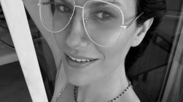 Laura Pausini si mostra così, 20 chili in meno: cos’è successo