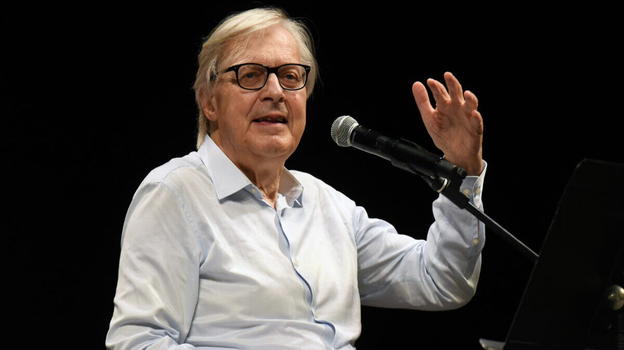 Vittorio Sgarbi, la notizia improvvisa poco fa: "È in…"