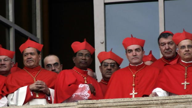 “Papa comunista” La provocazione di Don Cristiani