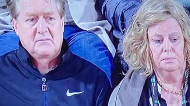 Sinner, la mamma costretta a lasciare la partita dopo il primo set