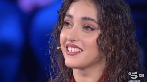 Giulia Stabile, l’annuncio che sconvolge i fan: "Sta con lui"