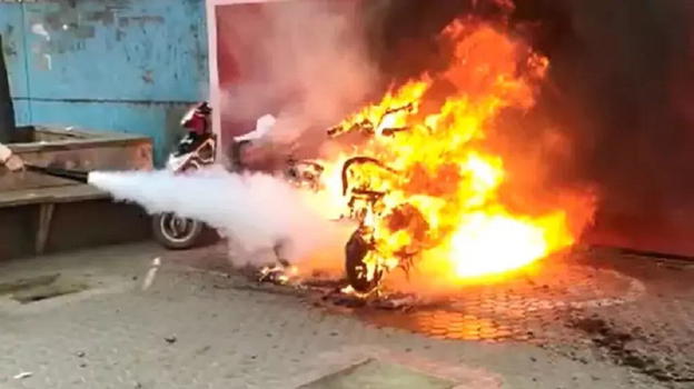 Grave episodio col monopattino, 4 deceduti: erano tutti…