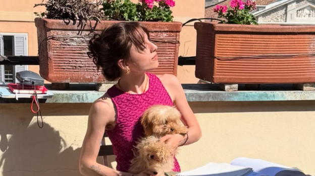 Angelina Mango annuncia: "Non sono tutte rose e fiori, ma…