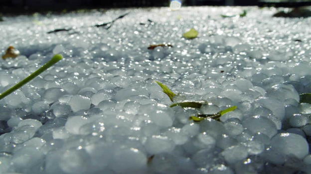 Italia, allerta meteo: temporali e grandine distruggono tutto