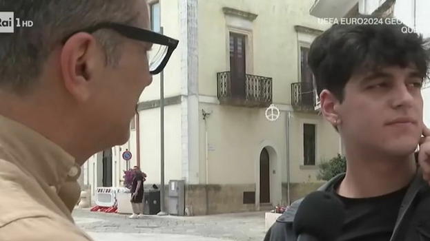 Colpisce la mamma con l’accetta, Filippo l’anno scorso è stato in Tv