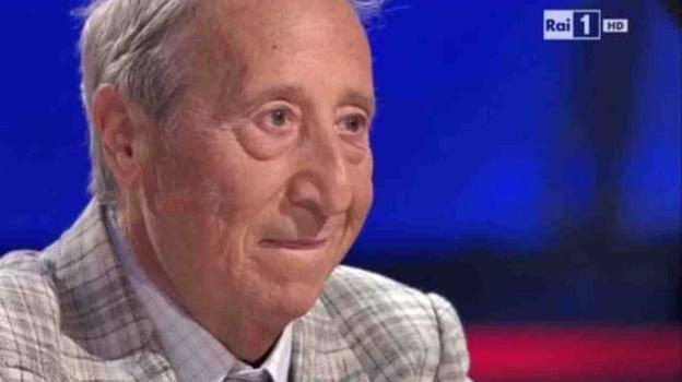 Broncopolmonite recidiva, la patologia di Alvaro Vitali: "Attenzione, ecco i primi sintomi"