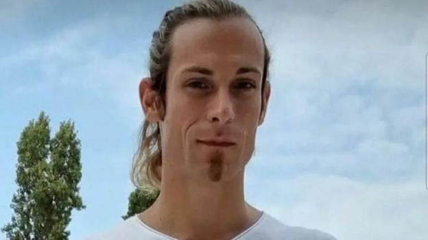 "Matteo non era a bordo vasca quando il bimbo è annegato": ecco dov’era