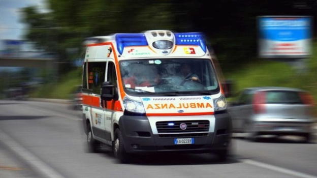 Italia, dramma in spiaggia: è deceduto davanti agli amici