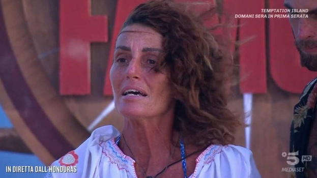 Isola dei Famosi, vince Cristina Plevani ma dopo succede l’impensabile