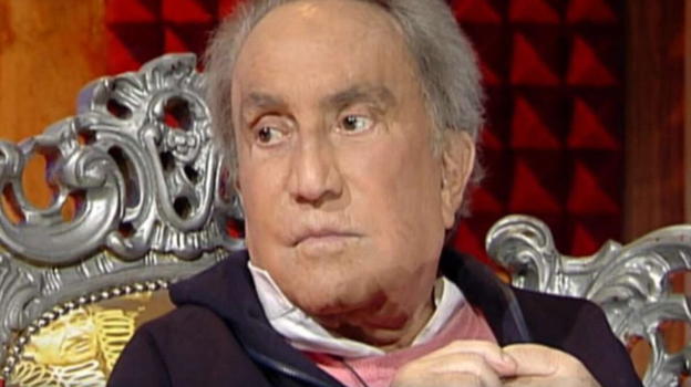 "Addio Emilio Fede, a 94 anni si è arreso" . L’annuncio sul web, poi esce fuori la verità