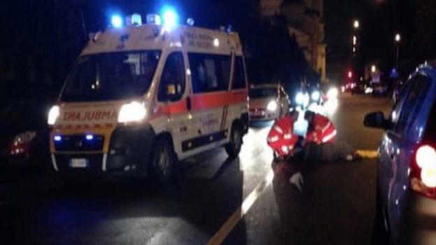 Tremendo schianto, moto contro furgone: è deceduto Massimo