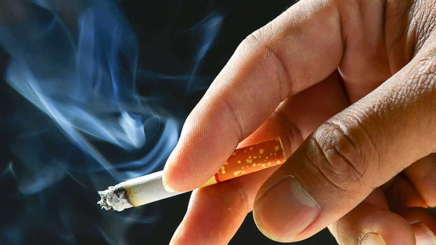 Sigarette, arriva la stangata: fumatori su tutte le furie