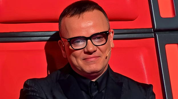 Gigi D’Alessio lascia The Voice, al suo posto ci saranno 2 cantanti