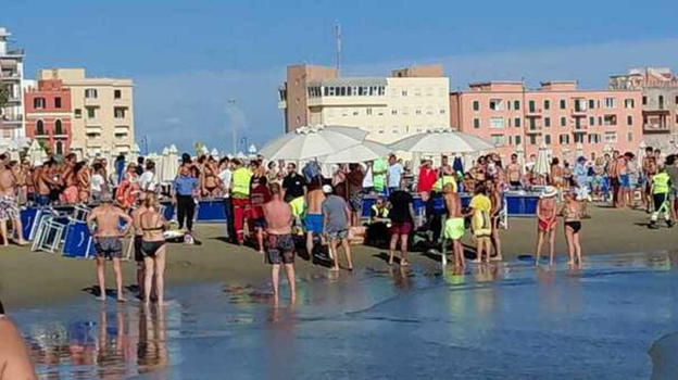 Italia, dramma al mare: deceduti due fratelli! Uno ha tentato di salvare l’altro