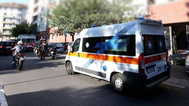 Aspetta l’ambulanza per 2 ore, Carlotta perde la vita a 12 anni