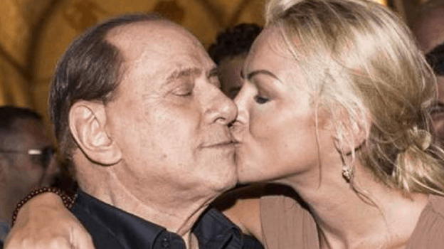 Francesca Pascale svela la prima notte con Berlusconi: "Gli dissi ti desidero, lui mi rispose che…"