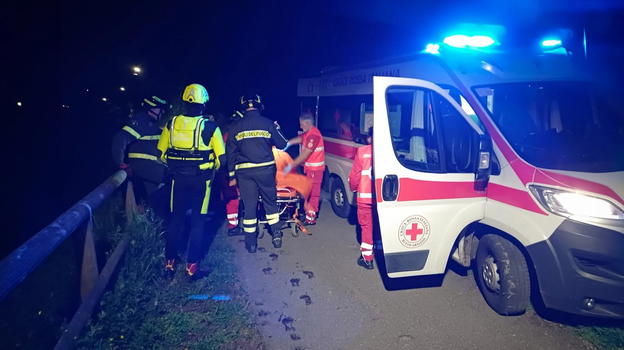 Pirata della strada toglie la vita a mamma con 4 figli e fugge senza chiamare aiuto